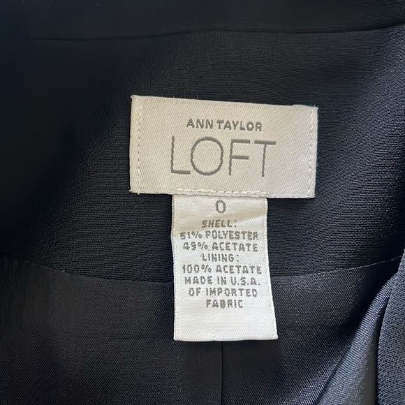 Ann Taylor Loft Classic Blazer - Size 0 - Picture 5 of 5